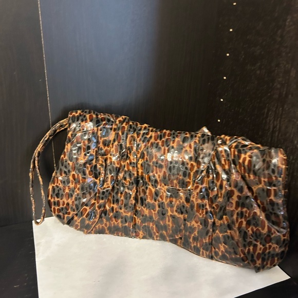 Animal print clutch - Picture 2 of 4